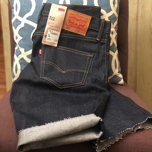 LEVI “511” Slim Cut Off Shorts